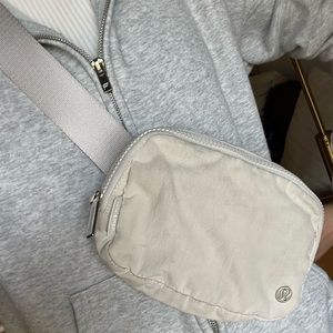 Lululemon Everywhere Belt Bag